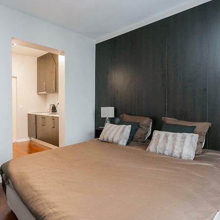 Studio Tour Eiffel Et Champs-Elysees Apartment Paris Bagian luar foto